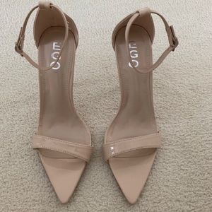 Ladies Nude Pointed Heels